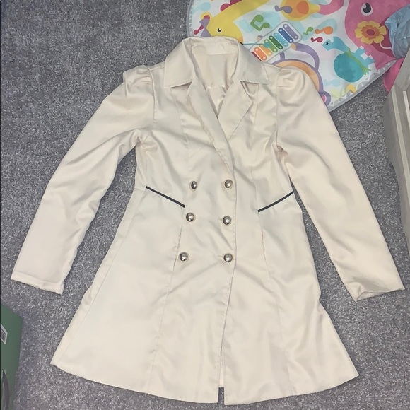 Cute pea coat/jacket - Picture 2 of 3